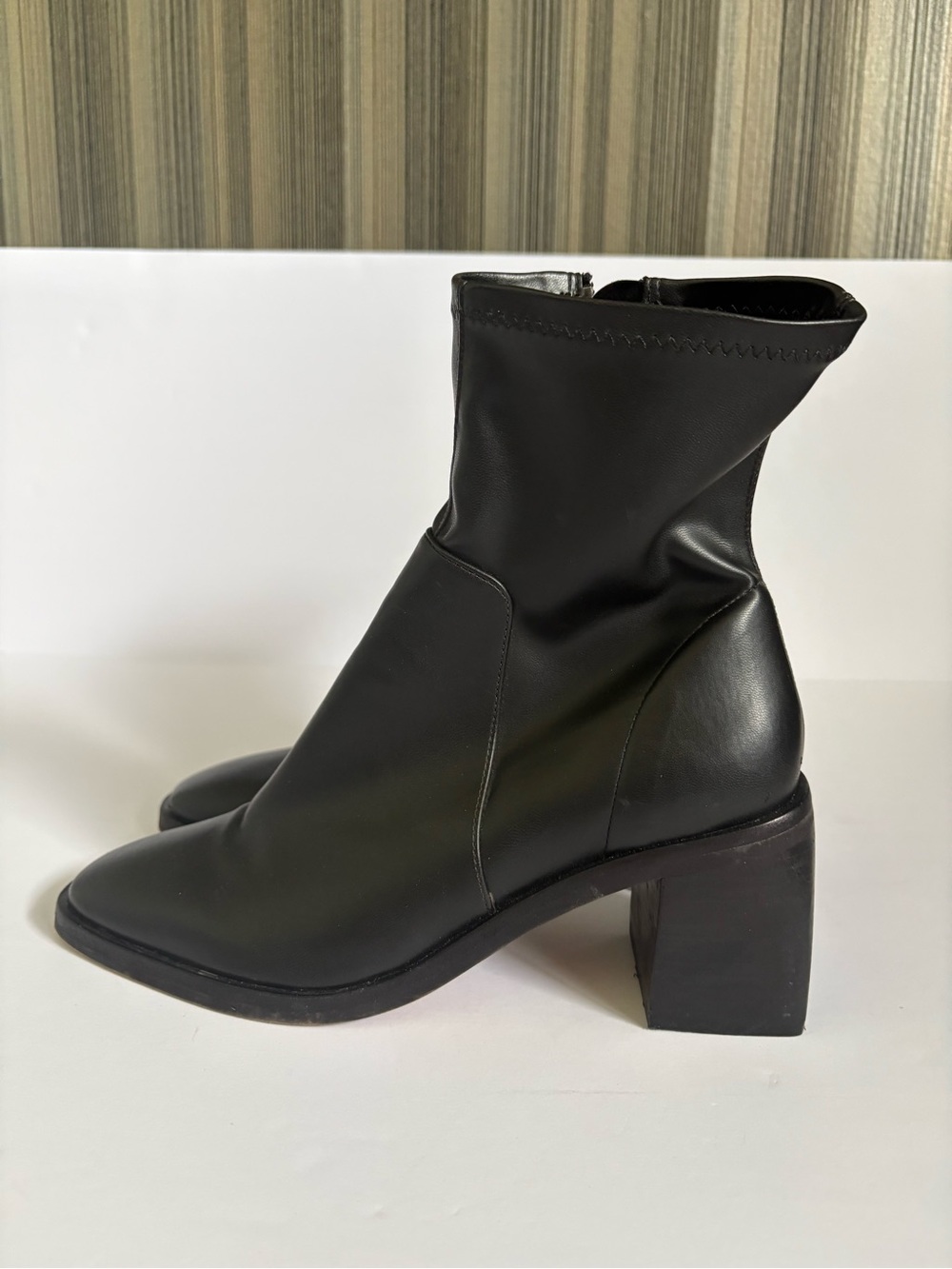 Dolce Vita Indiga Black Stretch Sock Ankle Boots with block heel, Sz 9.5